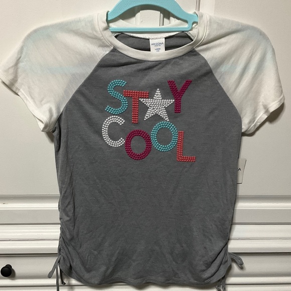 Arizona Jean Company Other - NWT Girls  Large-14 heather gray and white shirt sleeve top, Stay Cool